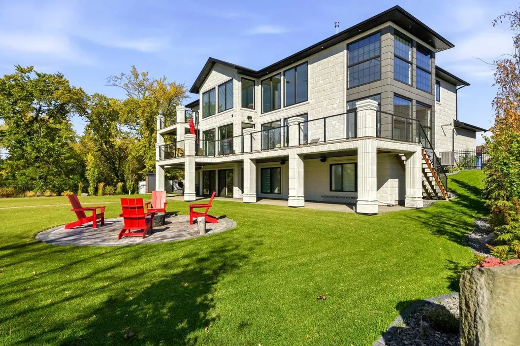 25 Garrison Place Red Deer AB T4P 0P5