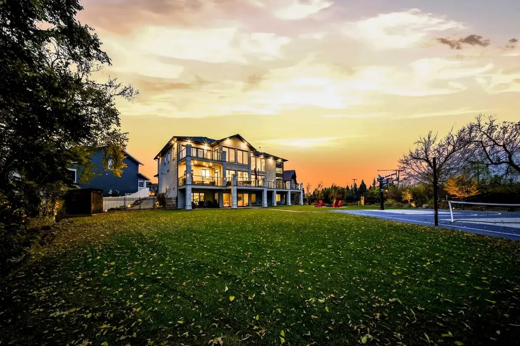 25 Garrison Place Red Deer AB T4P 0P5