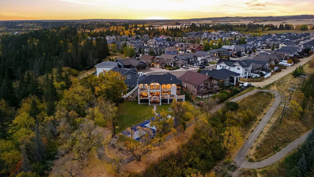 25 Garrison Place Red Deer AB T4P 0P5