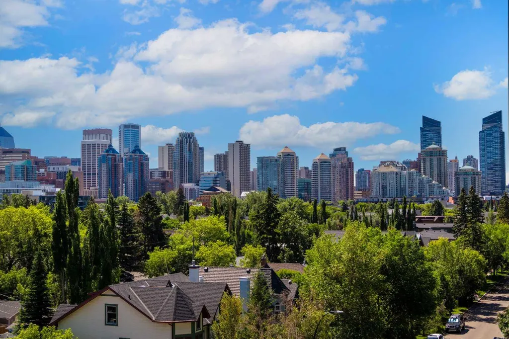 1234 5 Avenue NW Calgary AB T2N 0R9