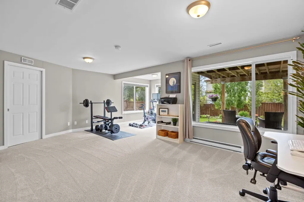 292 Tuscany Ridge View NW Calgary AB T3L 2J7