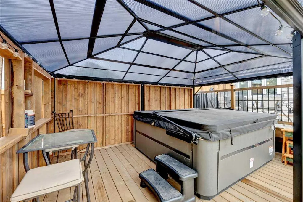 125 13 Avenue Carstairs AB T0M0N0