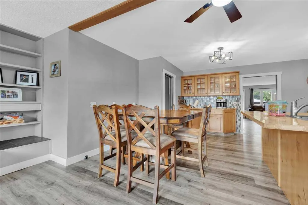 125 13 Avenue Carstairs AB T0M0N0