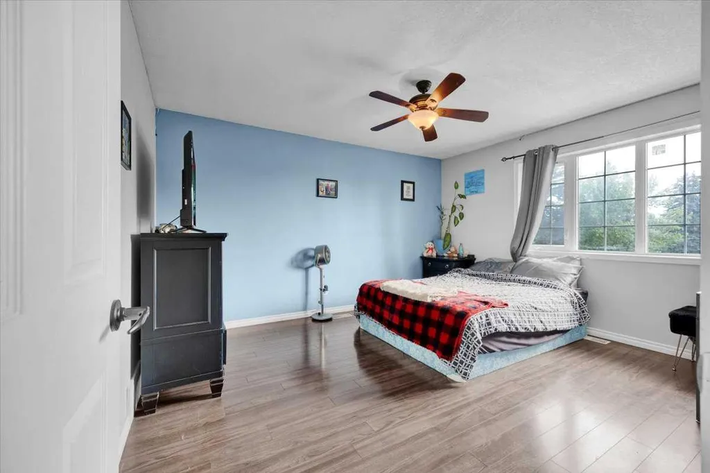 125 13 Avenue Carstairs AB T0M0N0