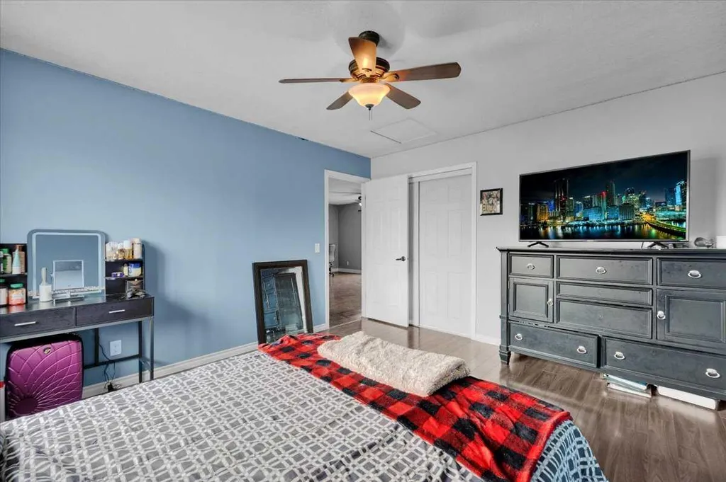 125 13 Avenue Carstairs AB T0M0N0