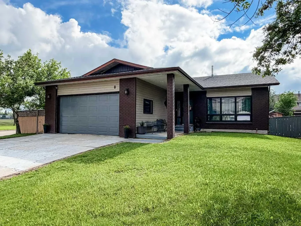 55 Street Close Stettler AB T0C 2L1