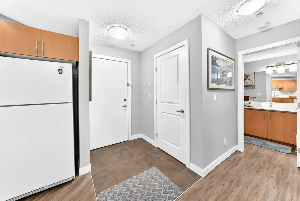 156 Country Village Circle NE Calgary AB T3K0E6