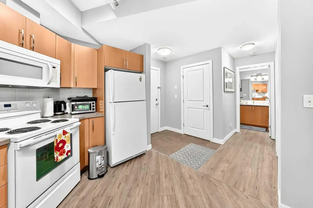 156 Country Village Circle NE Calgary AB T3K0E6