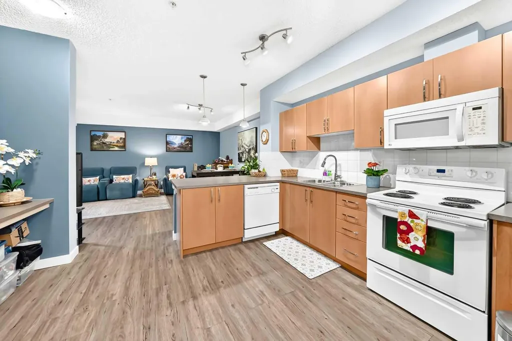 156 Country Village Circle NE Calgary AB T3K0E6