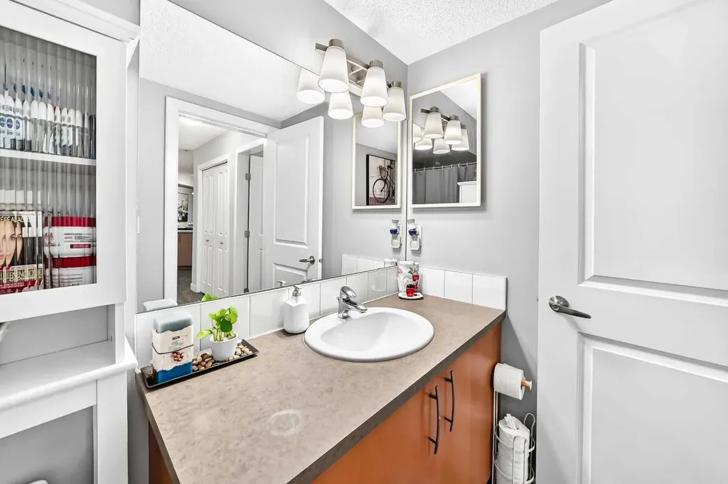 156 Country Village Circle NE Calgary AB T3K0E6