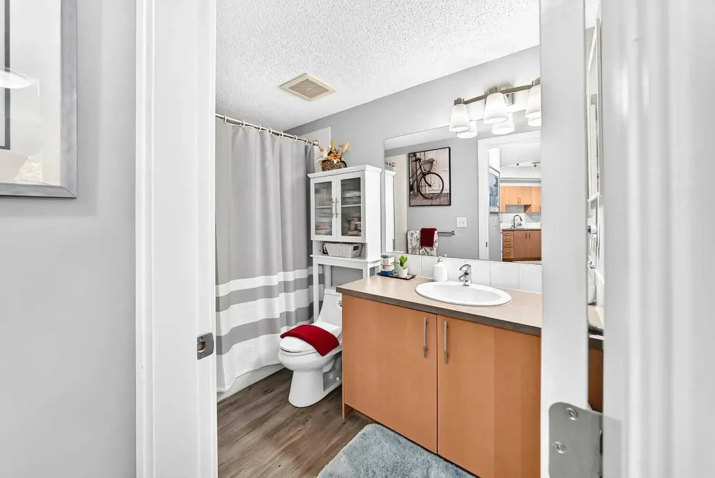 156 Country Village Circle NE Calgary AB T3K0E6