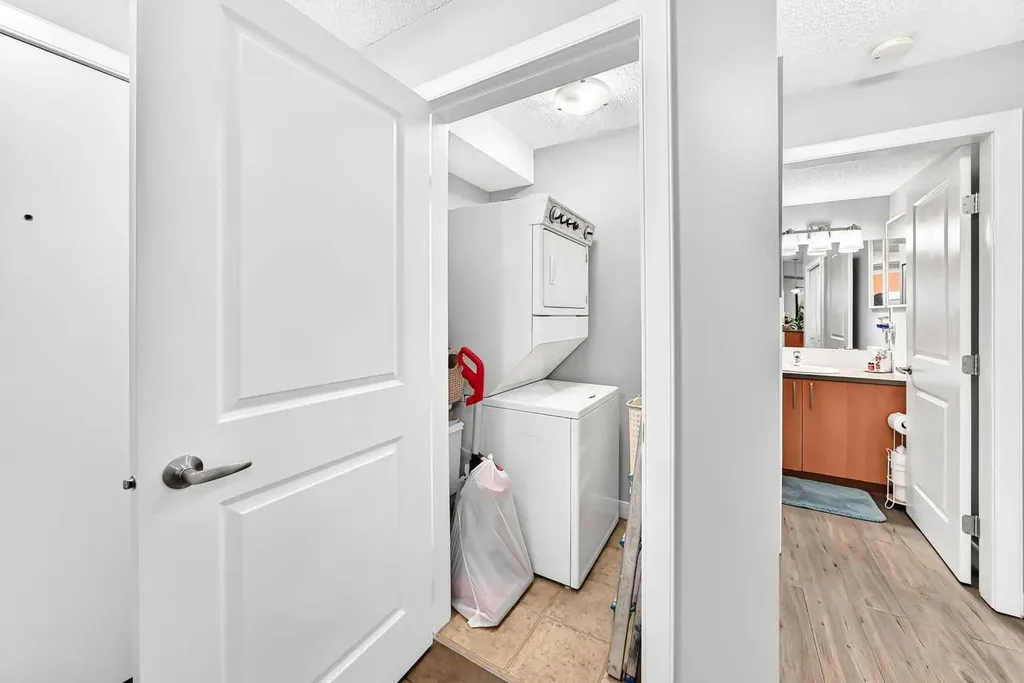 156 Country Village Circle NE Calgary AB T3K0E6
