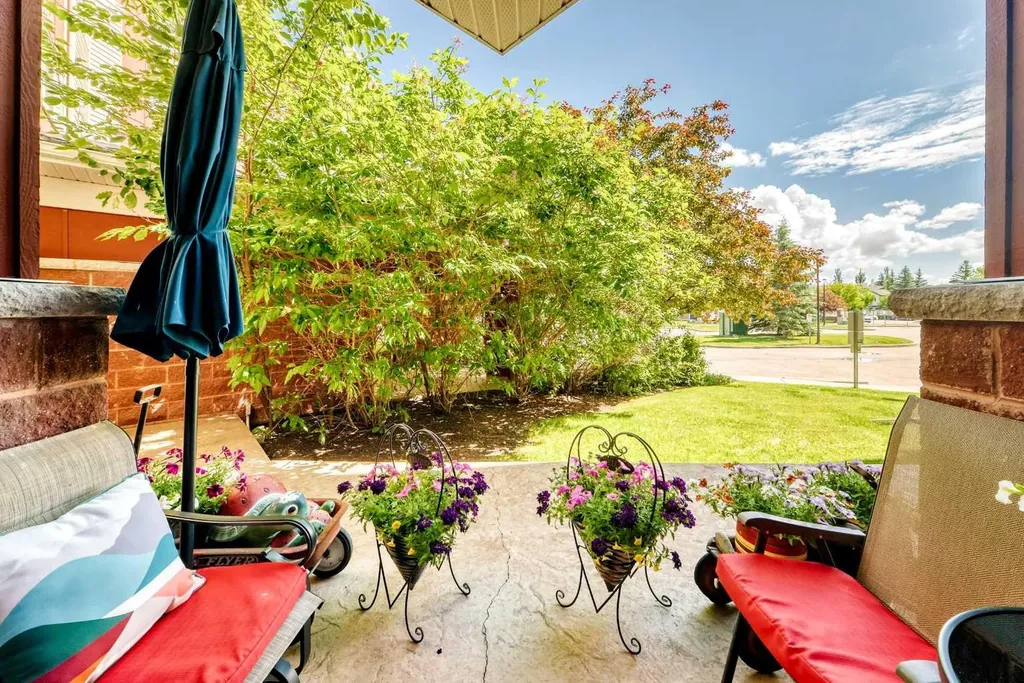 156 Country Village Circle NE Calgary AB T3K0E6