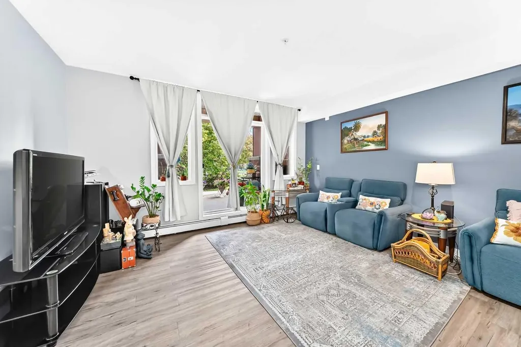 156 Country Village Circle NE Calgary AB T3K0E6