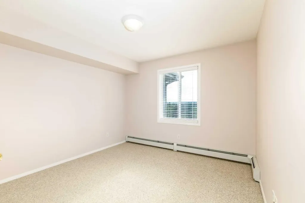 60 Lawford Avenue Red Deer AB T4R 3E9