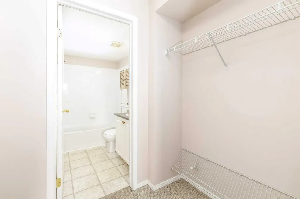 60 Lawford Avenue Red Deer AB T4R 3E9