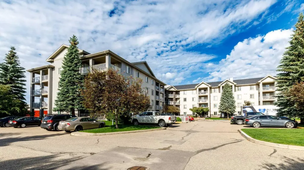 60 Lawford Avenue Red Deer AB T4R 3E9