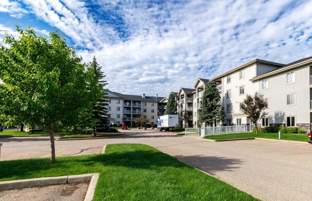 60 Lawford Avenue Red Deer AB T4R 3E9