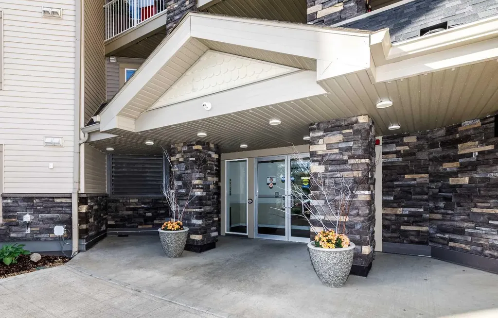 60 Lawford Avenue Red Deer AB T4R 3E9
