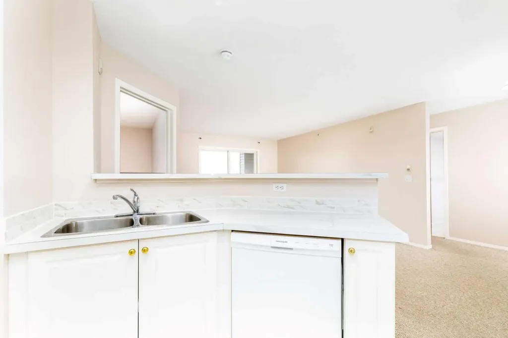 60 Lawford Avenue Red Deer AB T4R 3E9