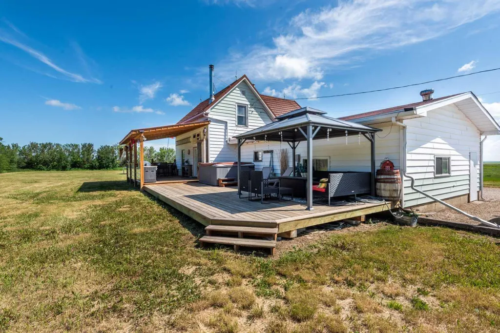 234005 Twp Road 164 Rural Vulcan County AB T0L 2B0
