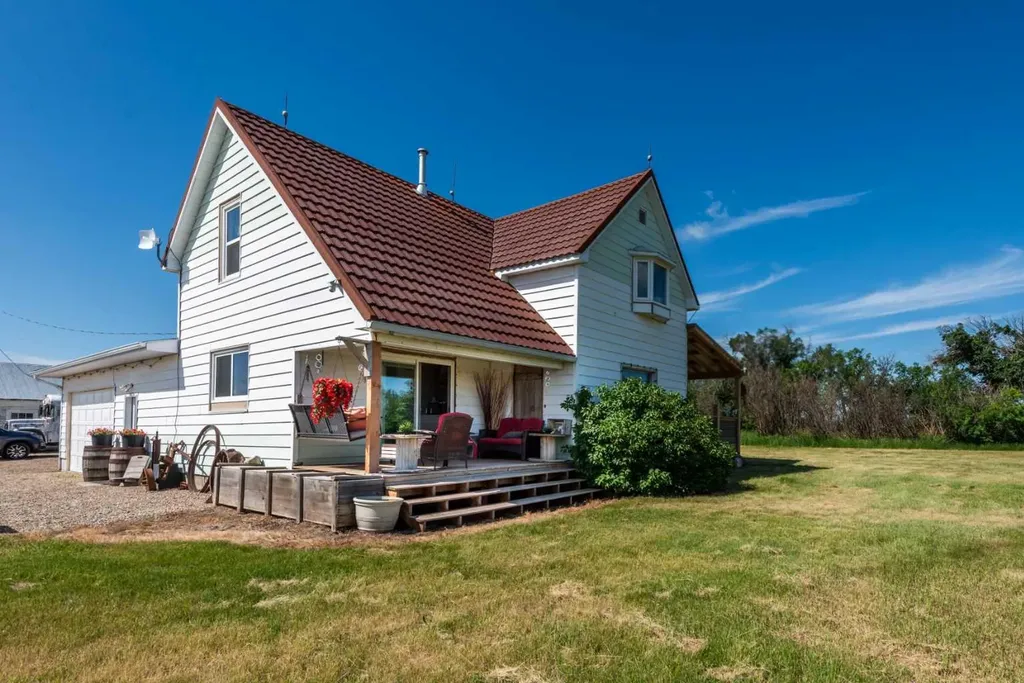 234005 Twp Road 164 Rural Vulcan County AB T0L 2B0