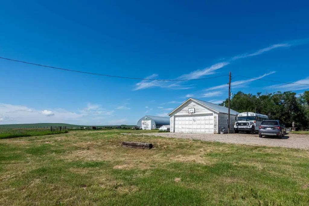 234005 Twp Road 164 Rural Vulcan County AB T0L 2B0