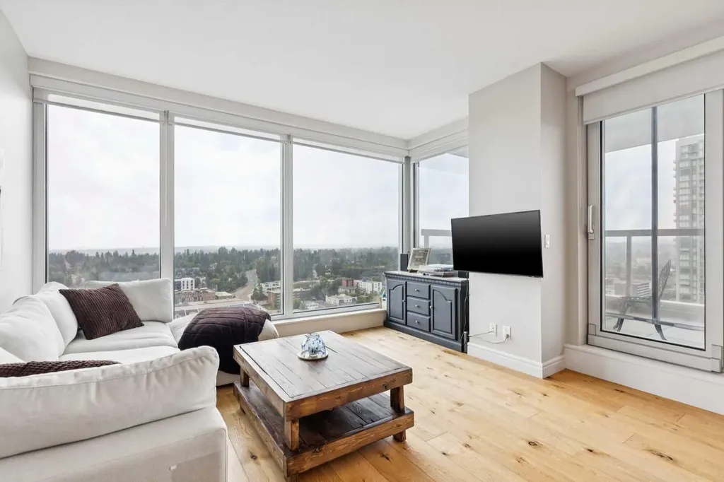 817 15 Avenue SW Calgary AB T2R0H8