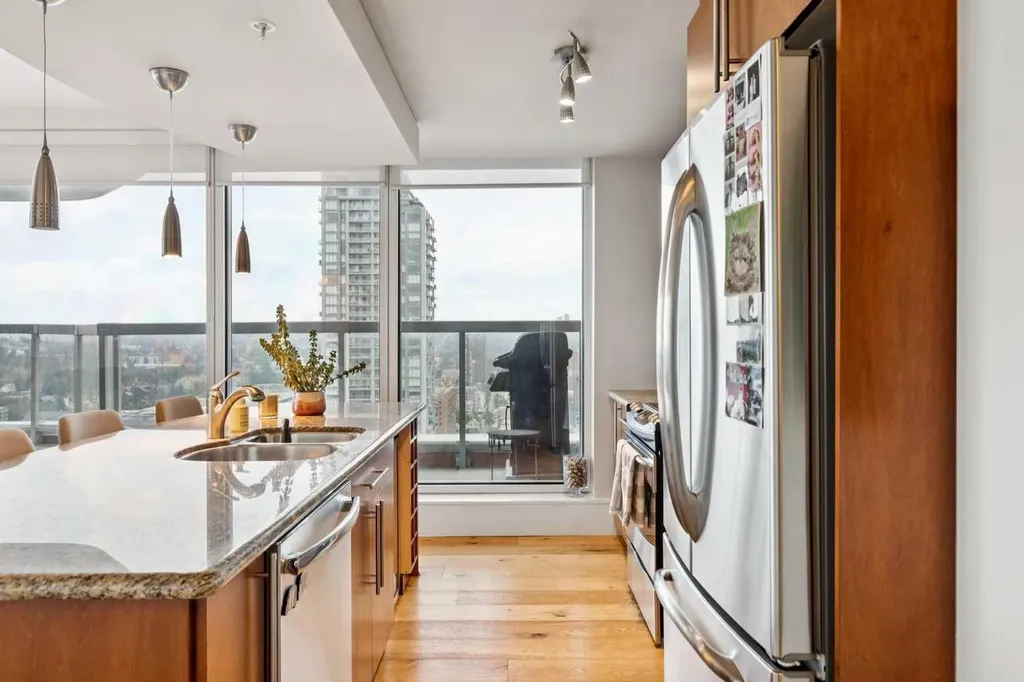 817 15 Avenue SW Calgary AB T2R0H8