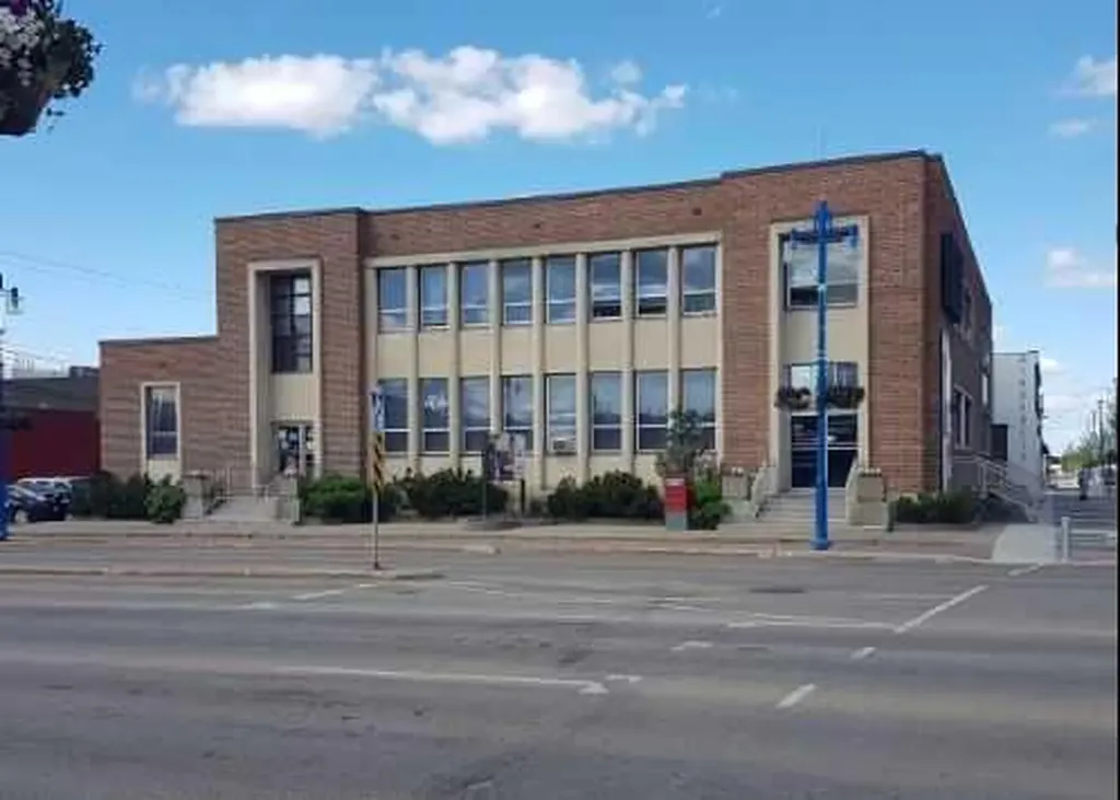 10001 101 Avenue Grande Prairie AB T8V 0V9