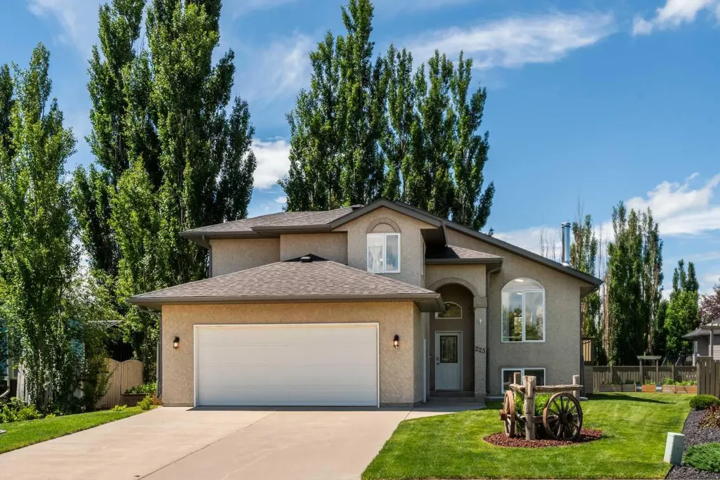 223 Birch Road Vulcan AB T0L 2B0