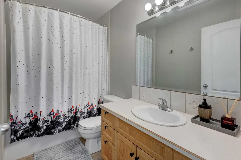 223 Birch Road Vulcan AB T0L 2B0