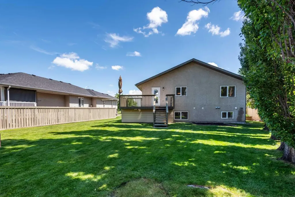223 Birch Road Vulcan AB T0L 2B0