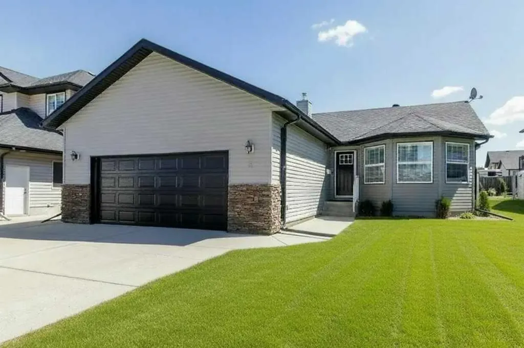 3 Liberty Place Sylvan Lake AB T4S 0A2