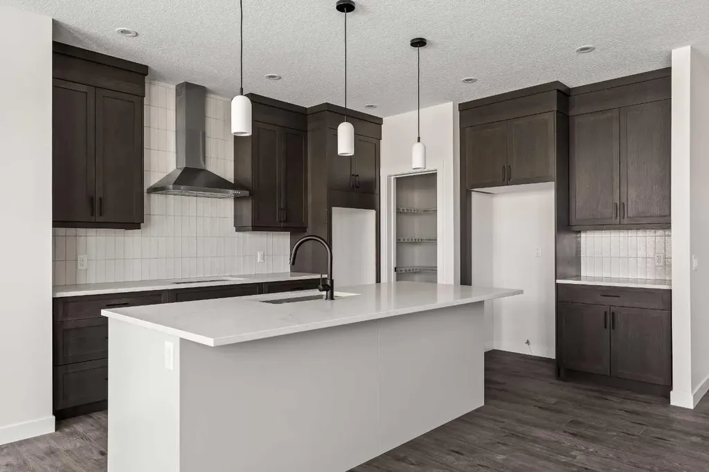 167 Lucas Gardens NW Calgary AB T3P 2R9