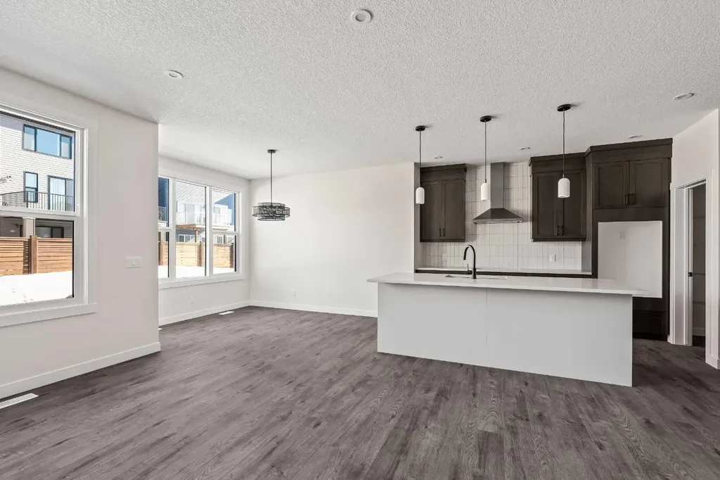 167 Lucas Gardens NW Calgary AB T3P 2R9