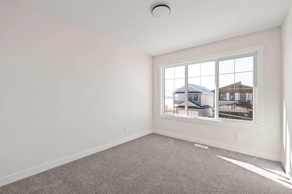 167 Lucas Gardens NW Calgary AB T3P 2R9