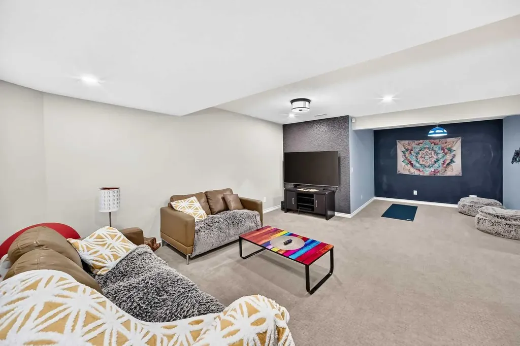 157 Sage Valley Road NW Calgary AB T3R 0J2