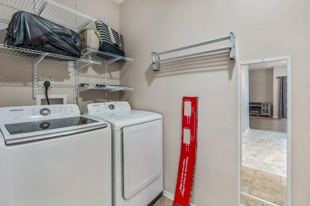 121 Silkstone Road W Lethbridge AB T1J 3A8