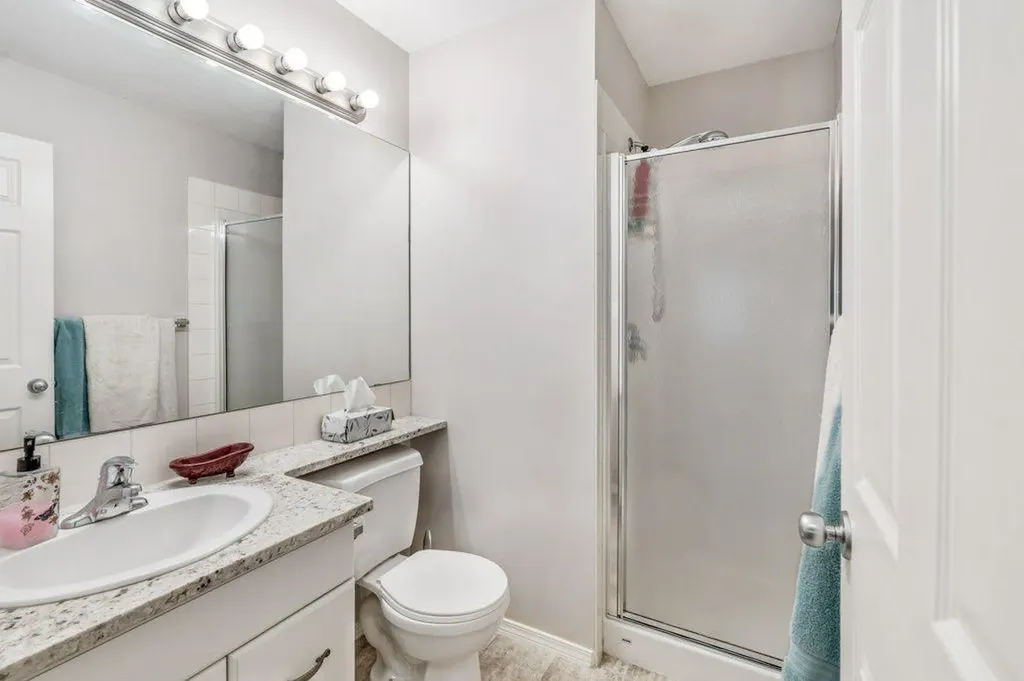 121 Silkstone Road W Lethbridge AB T1J 3A8