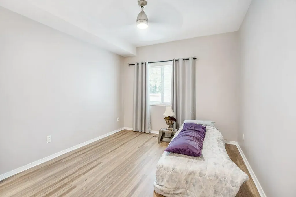 121 Silkstone Road W Lethbridge AB T1J 3A8