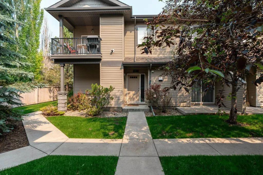 121 Silkstone Road W Lethbridge AB T1J 3A8