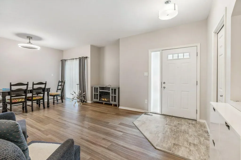 121 Silkstone Road W Lethbridge AB T1J 3A8