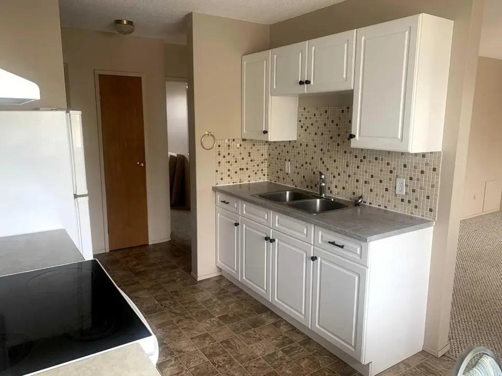 5017 Windsor Avenue Coronation AB T0C1C0