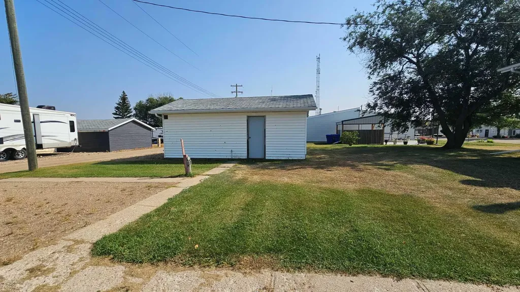 5017 Windsor Avenue Coronation AB T0C1C0