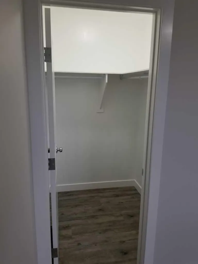 9606 113 Avenue Clairmont AB T8X5C5