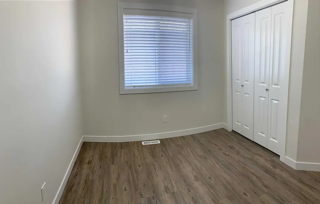 9606 113 Avenue Clairmont AB T8X5C5