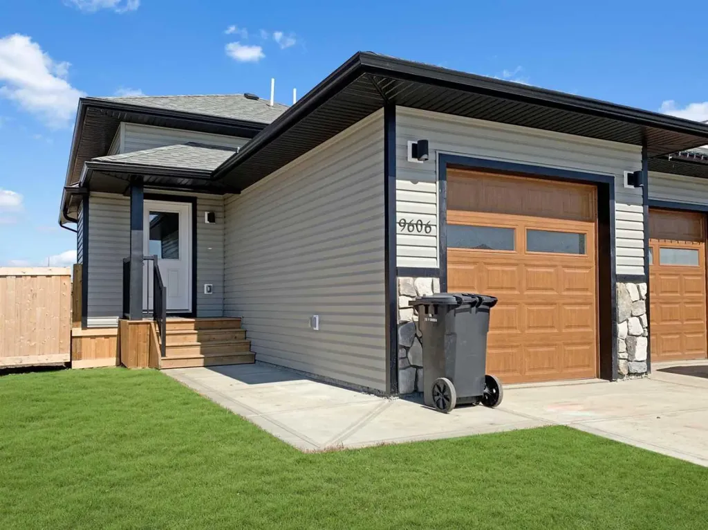 9606 113 Avenue Clairmont AB T8X5C5