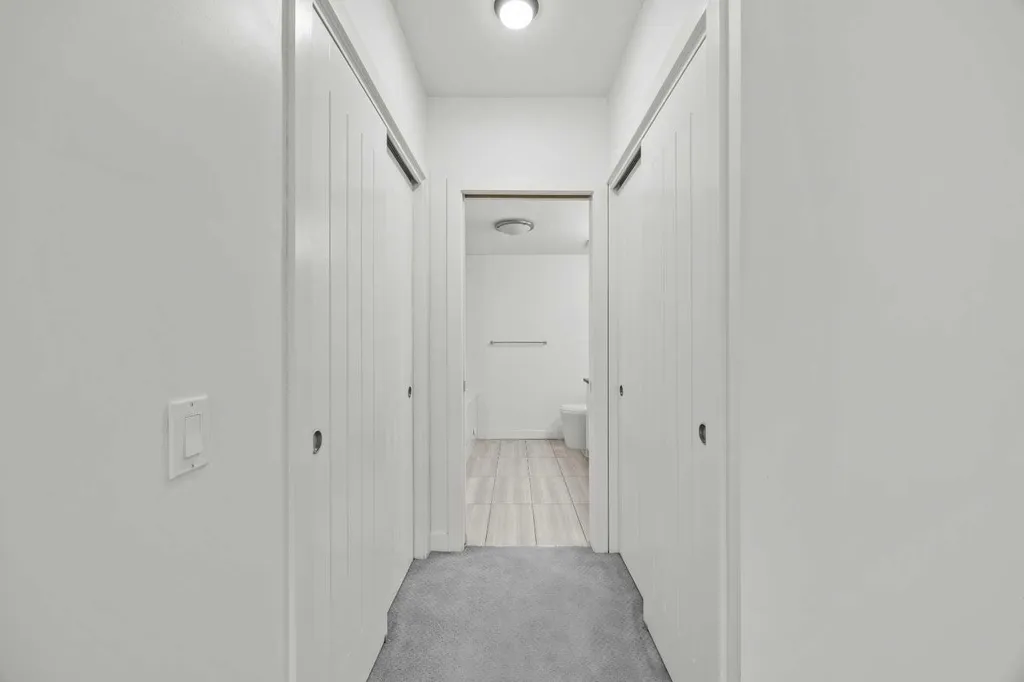 25 Aspenmont Heights SW Calgary AB T3H 0E4