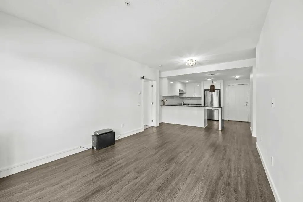 25 Aspenmont Heights SW Calgary AB T3H 0E4
